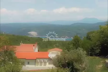 RAKALJ, ISTRA, GRAĐEVINSKO ZEMLJIŠTE SA POGLEDOM NA MORE