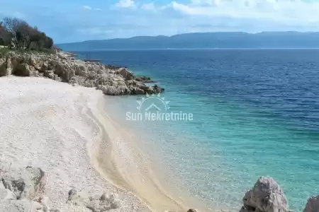 RABAC, ISTRIA, BILOCALE CON VISTA MARE