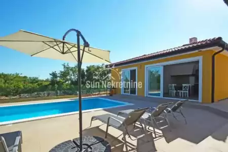 Labin, Istria, beautiful ground floor house with pool and summer kitchen