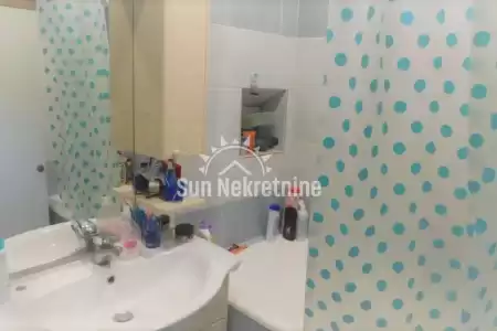 Raša, Istrien, Apartment mit drei Schlafzimmern im 1. Stock