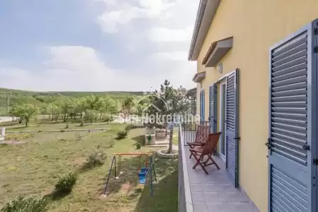 Labin, Istrien, geräumiges Haus mit mehreren Apartments, Pool und herrlichem Blick auf das Grün