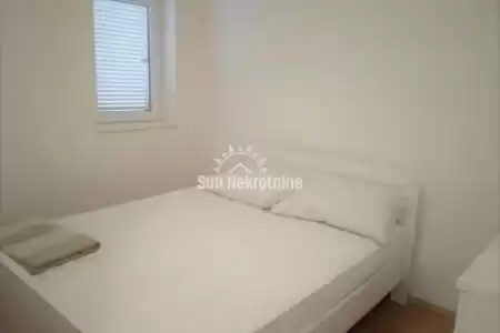 RABAC, ISTRIEN, WOHNUNG MIT EINEM SCHLAFZIMMER MIT MEERBLICK