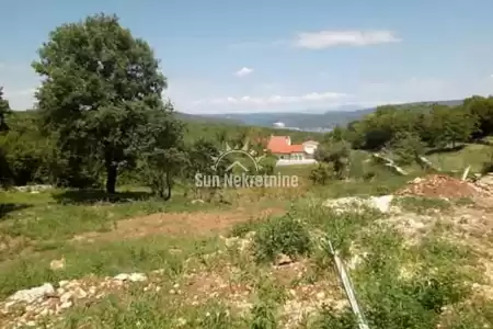 RAKALJ, ISTRA, GRAĐEVINSKO ZEMLJIŠTE SA POGLEDOM NA MORE
