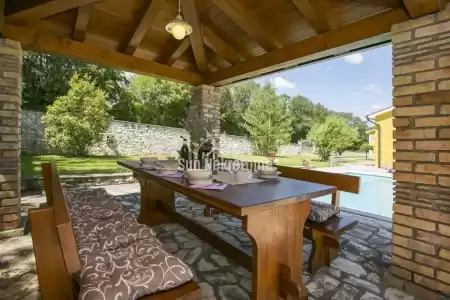 KRŠAN, LABIN, ISTRIA, STONE HOUSE WITH POOL AND LARGE GARDEN