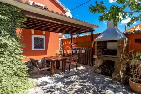 BARBAN, ISTRIA, CASA RUSTICA IN PIETRA RISTRUTTURATA