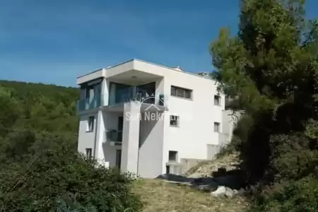 RABAC, ISTRIA, LUXUSVILLA MIT SCHÖNER MEERBLICK