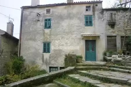 LABIN, ISTRIA, CASA IN PIETRA NEL CENTRO STORICO