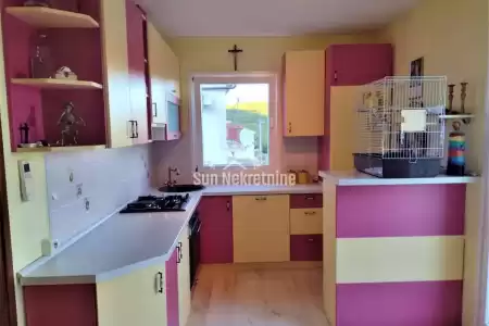 BRSEČ, APARTMANSKA KUĆA SA FANTASTIČNIM POGLEDOM NA MORE