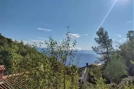 BRSEČ, APARTMENT HOUSE NEAR THE SEA