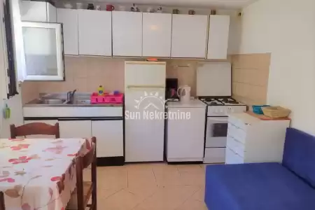 BRSEČ, APARTMANSKA KUĆA U BLIZINI MORA