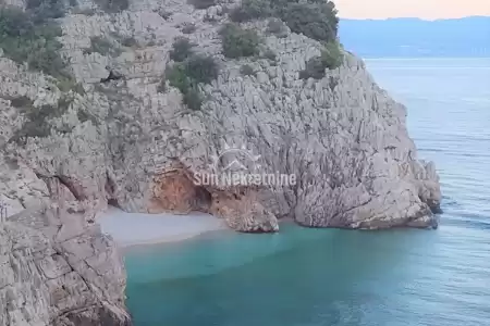 BRSEČ, CASA APPARTAMENTO VICINO AL MARE