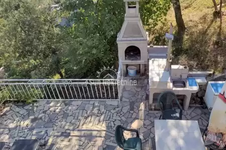 BRSEČ, EINFAMILIENHAUS AM STRAND