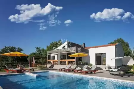 ALBONA, ISTRIA, MODERNA VILLA SOLA CON GIARDINO 10.000 M2