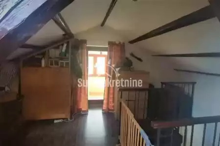 KRŠAN, ISTRIA, CASA IN PIETRA D'ISTRIA IN FASE DI AGGIORNAMENTO