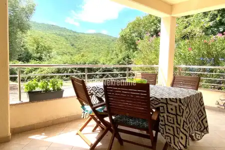 LABIN, ISTRIA, TWO-LEVEL APARTMENT, 2 KM FROM THE SEA