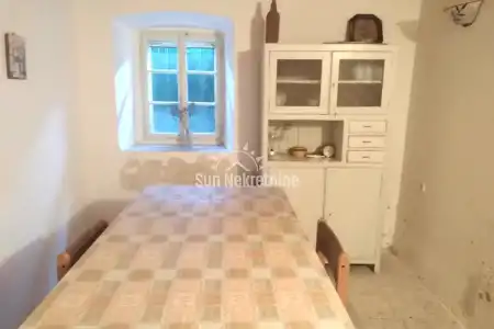 LABIN, ISTRA, DVOJNA KAMENA KUĆA S U BLIZINI MORA, PRILIKA !