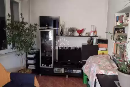 LABIN, ISTRIEN, ZWEIZIMMERWOHNUNG IM STADTZENTRUM