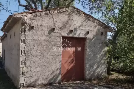 LABIN, ISTRIA, STONE HOUSE FOR ADAPTATION, 3 KM FROM THE CITY CENTER