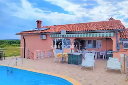 LABIN, ISTRIA, HOUSE WITH POOL NEAR THE CITY