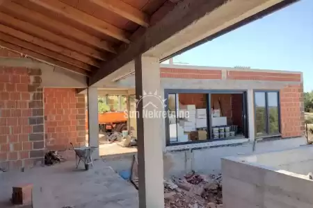 LABIN, ISTRIA, HOUSE UNDER CONSTRUCTION WITH SEA VIEW