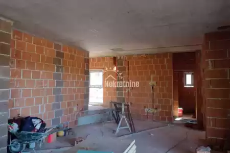 LABIN, ISTRA , KUĆA U IZGRADNJI SA POGLEDOM NA MORE