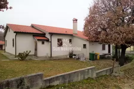 LABIN, ISTRIA, FAMILY HOUSE VICINO AL PAESE