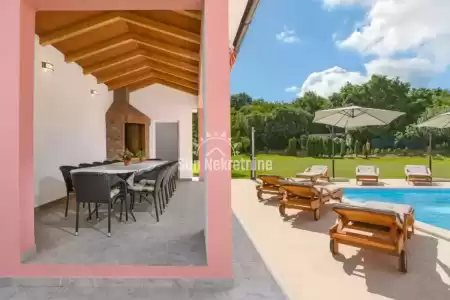 LABIN, ISTRIA, BELLISSIMA CASA CON PISCINA E AMPIO GIARDINO