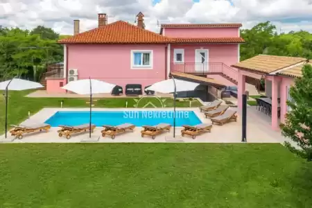 LABIN, ISTRIA, BELLISSIMA CASA CON PISCINA E AMPIO GIARDINO