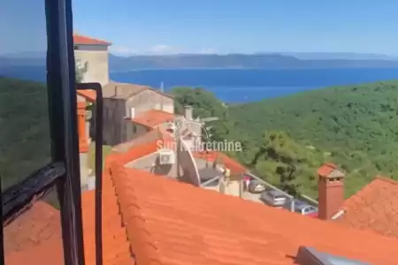 LABIN, ISTRIA, CASA RISTRUTTURATA IN CENTRO STORICO CON VISTA MARE