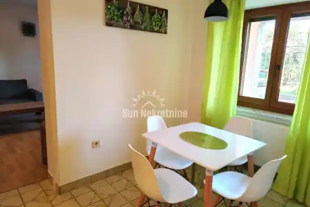 ALBONA, ISTRIA, CASA INDIPENDENTE CON DUE APPARTAMENTI SEPARATI