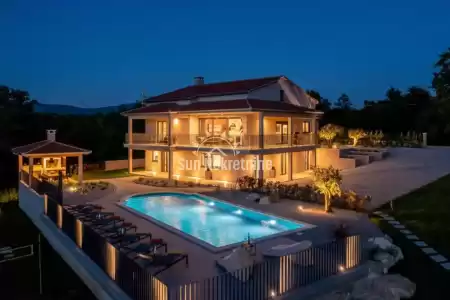 LABIN, PIĆAN, ISTRIA, LUXURY VILLA SURROUNDED BY GREENERY