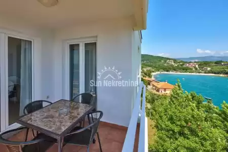 LABIN, RABAC, SVETA MARINA, ISTRIA, HOUSE IN EXCELLENT LOCATION, 100 M FROM THE SEA