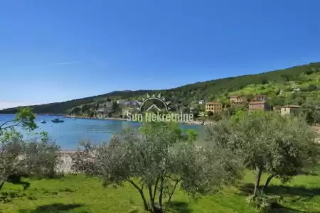 LABIN, RABAC, SVETA MARINA, ISTRIEN, HAUS IN AUSGEZEICHNETER LAGE, 100 M VOM MEER