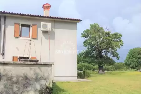 LABIN, ISTRIA, RENOVATED DOUBLE STONE HOUSE WITH OUTER BUILDING