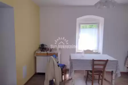 LABIN, ISTRIEN, RENOVIERTES STEINHAUS MIT AUSSENGEBÄUDE