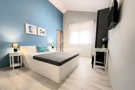 MARČANA, ISTRA, PREDIVNA  NOVOGRADNJA SA BAZENOM U MIRNOM SEOSKOM OKRUŽENJU