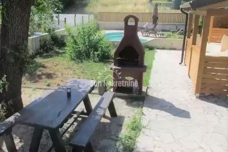 PJEŠČANA UVALA, MEDULIN, ISTRIA, CASA CON PISCINA, A 50 M DALLA SPIAGGIA