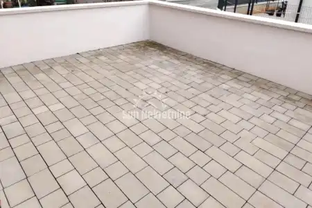 PULA, ISTRA, PREDIVAN STAN U PRIZEMLJU SA PARKIRNIM MJESTOM