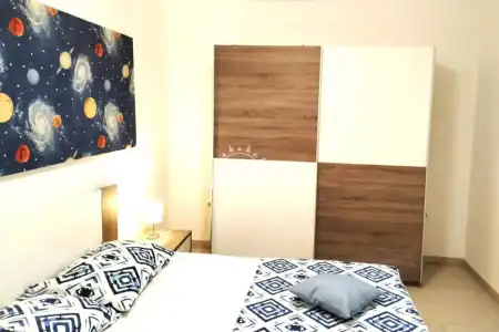 PULA, ISTRA, PREDIVAN STAN U PRIZEMLJU SA PARKIRNIM MJESTOM