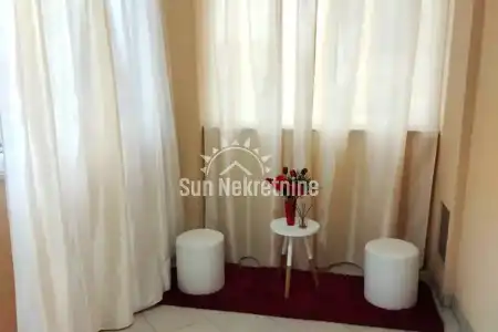 PULA, ISTRA, PREDIVAN STAN U PRIZEMLJU SA PARKIRNIM MJESTOM