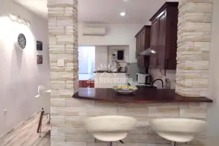 PULA, ISTRIA, APARTMENT NEAR THE CITY CENTER