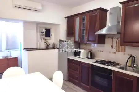 PULA, ISTRIA, APARTMENT NEAR THE CITY CENTER