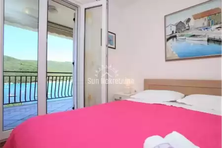 RABAC, ISTRIA, BELLISSIMA VILLA CON SPLENDIDA VISTA MARE