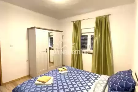 RAŠA, ISTRIA, THREE-ROOM APARTMENT WITH TERRACE