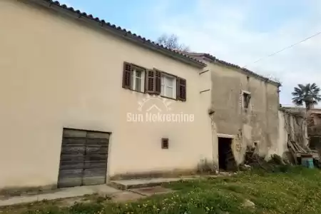 SVETA KATARINA, PIĆAN, ISTRIA, CASA CON PROPRIETA' RURALE E VISTA PANORAMICA