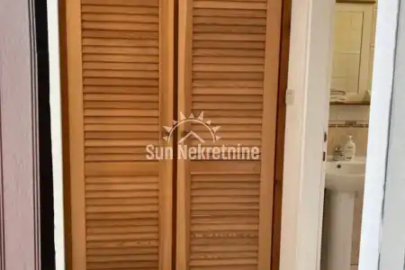 ZAGORJE, ISTRA, APARTMANSKA KUĆA SA PREKRASNIM PANORAMSKIM POGLEDOM NA MORE