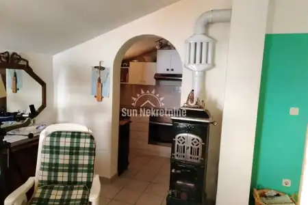 ZAGORJE, ISTRA, APARTMANSKA KUĆA SA PREKRASNIM PANORAMSKIM POGLEDOM NA MORE