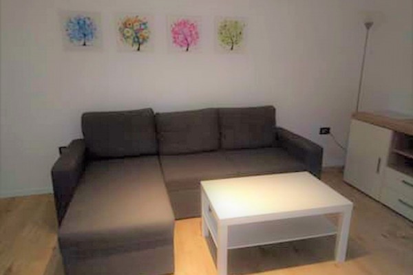 PULA, ISTRA, RENOVIRANI STAN U BLIZINI CENTRA GRADA
